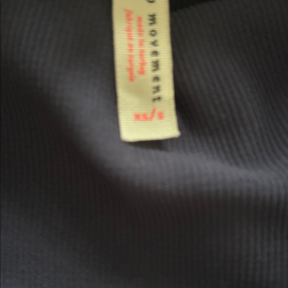 FP MOVEMENT TANKS- size XS/small - Picture 5 of 9